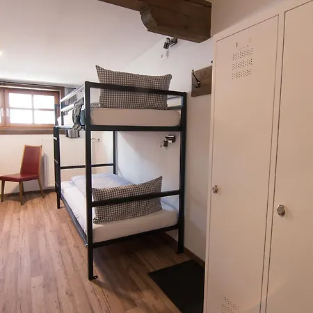 Hostel Mellow Mountain *