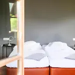 Mellow Mountain Hostal