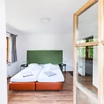 Mellow Mountain Hostal *