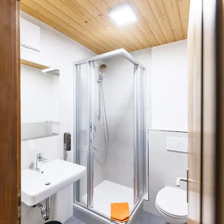 Mellow Mountain Hostel *