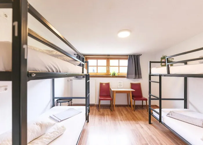 Mellow Mountain Hostel *