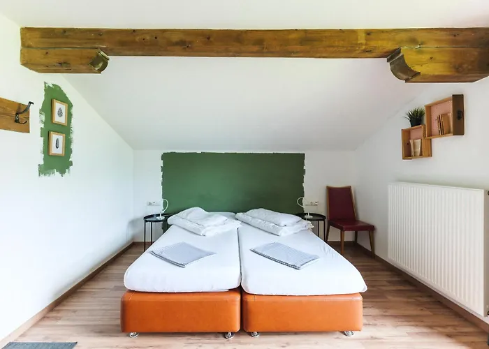 Mellow Mountain Hostel *